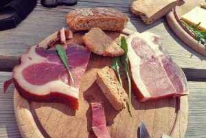 Speck Südtirol Proviant für das Segeln und Camping