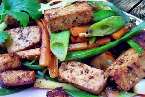 Was kochen beim Segeln oder in der Kombüse? Tofu.