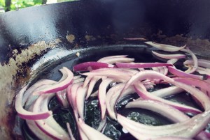 Yam Nua. Was kochen beim Segeln, BBQ oder in der Kombüse