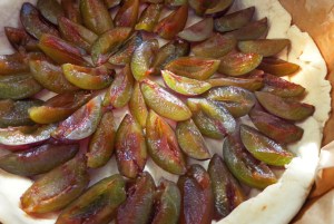 Kochen und Backen auf Segelboot -Yacht und in der Kombüse