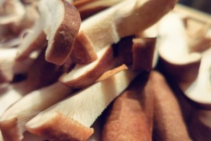 Wok Nudeln. Was kochen beim Segeln und in der Kombüse?