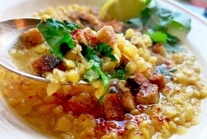 Bord-Rezept Linsensuppe aus Syrien. Segeln und Camping