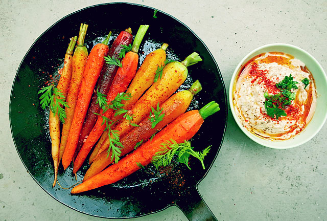 Bordzept Bundmöhren mit Baba Ganoush