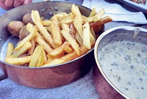 Segeln kulinarisch: Pommes in Mommark