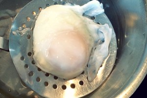 Bord-Rezept: Acorda-Alentejano mit pochiertes Ei