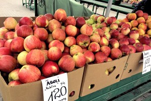 Äpfel im Zentralmarkt von Riga