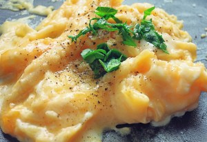 cremiges Rührei perfekt Bordküche