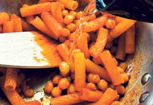 One-Pot Bordküche: Pasta e ceci aus Italien