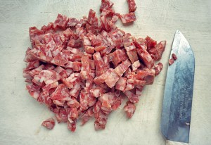 Pasta e ceci mit Chorizo geschnitten