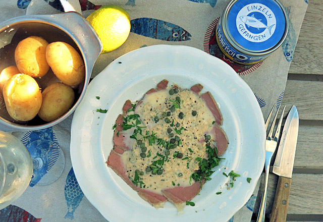 Die See kocht schnelle Thunfischsauce mit Roastbeef