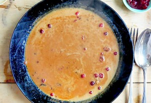 Brunsoß mit Preiselbeeren Koettbullar