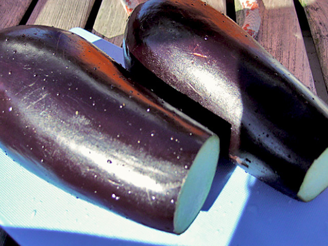Ajvar Auberginen an Deck