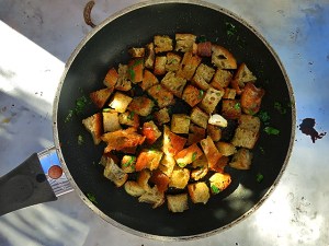 Croutons aus Landbrot