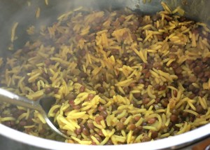 Mujaddara Linsen mit Reis kochen