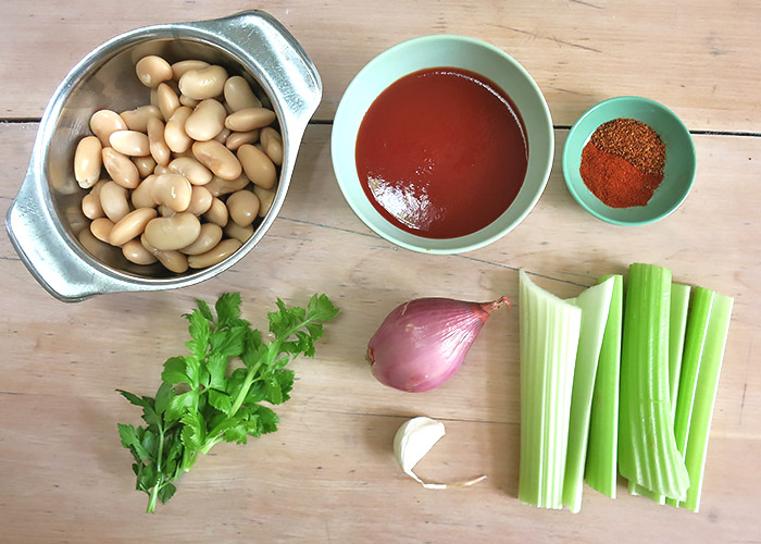 Tapa mit Bohnen und Sellerie