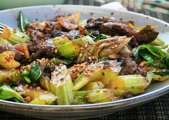 schnelle Bordküche Rindfleisch mit Staudensellerie