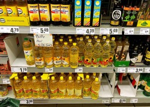 Ölregal im Mai in Deutschland