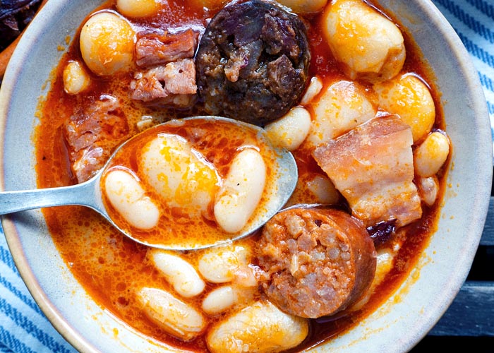 Fabada Asturiana – spanischer Bohneneintopf und Nationalgericht – DIE ... Fabada Asturiana – spanischer Bohneneintopf und Nationalgericht – DIE ...
